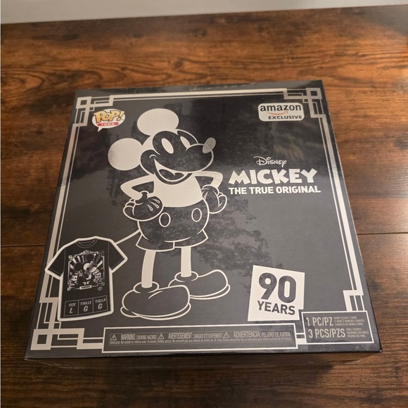 Funko Mickey The True Original 90 years 3 piece Mystery Box Large T Shirt Disney - Picture 1 of 5